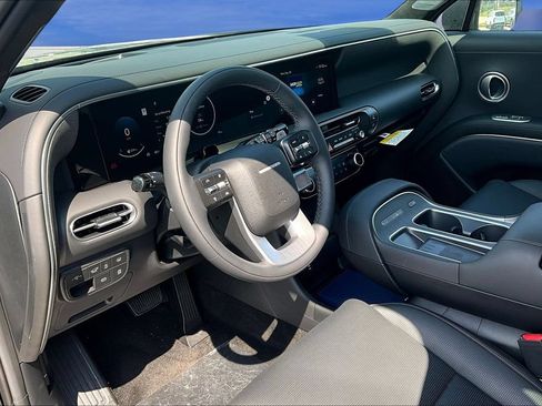 Certified 2026 Hyundai Palisade Calligraphy FWD image 8