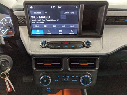 Used 2022 Ford Maverick XLT FWD image 12