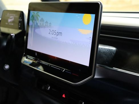 Used 2025 Volkswagen ID. Buzz Pro S RWD image 66