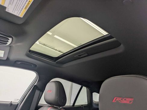 New 2026 Chevrolet Trax RS w/ Sunroof Package FWD image 19