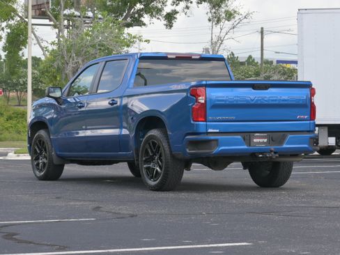 Used 2024 Chevrolet Silverado 1500 RST AWD/4WD image 3