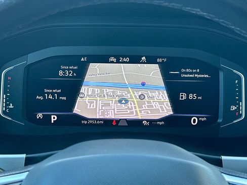 Used 2022 Volkswagen Atlas SEL R-Line image 25