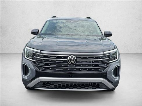 New 2026 Volkswagen Atlas Peak Edition AWD/4WD image 11