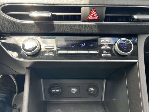 Certified 2023 Hyundai Sonata SEL w/ Preferred Accessory Package FWD image 29