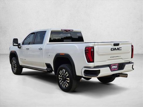 Used 2024 GMC Sierra 2500 Denali Ultimate AWD/4WD image 8