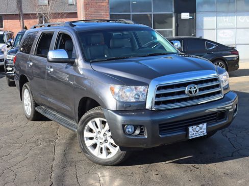 Used 2017 Toyota Sequoia Platinum image 7