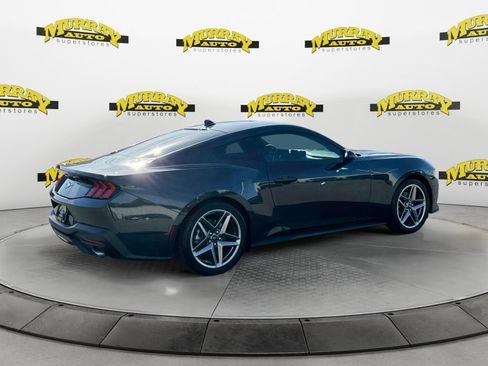 Used 2024 Ford Mustang Coupe image 5