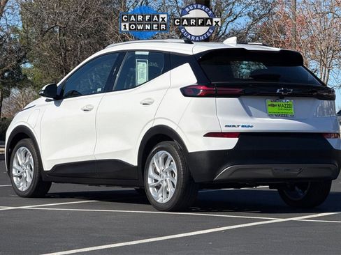 Used 2023 Chevrolet Bolt EUV LT w/ Comfort Package image 3