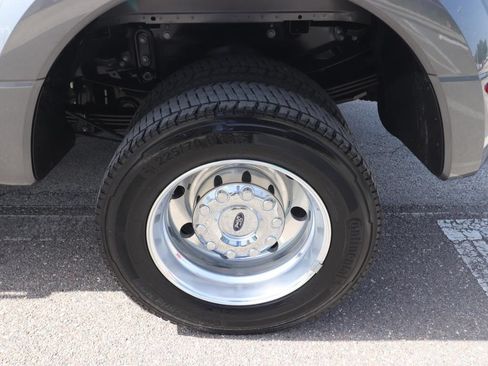 Used 2022 Ford F450 Lariat w/ Lariat Ultimate Package AWD/4WD image 16