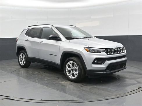 New 2026 Jeep Compass Latitude image 1