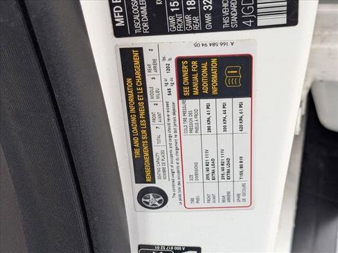 Used 2017 Mercedes-Benz GLS 550 4MATIC image 21