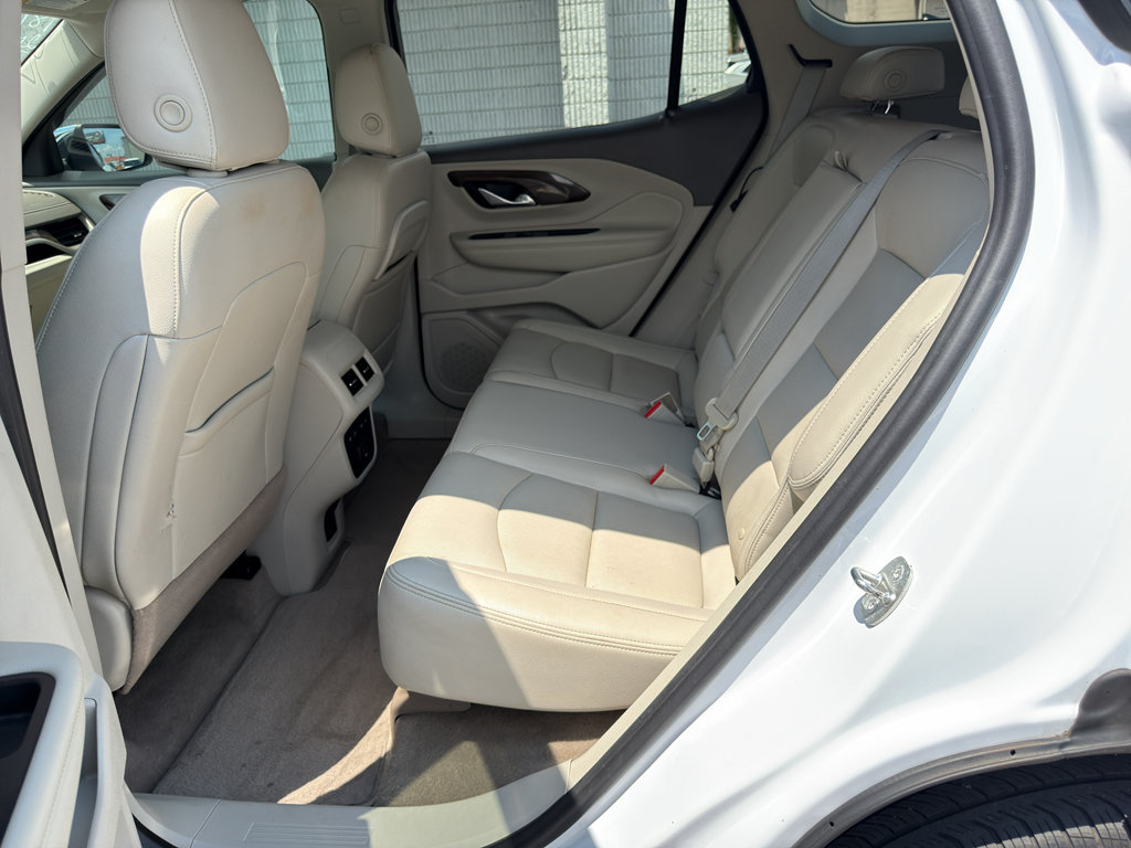 Used 2020 GMC Terrain Denali w/ Denali Premium Package FWD image 27