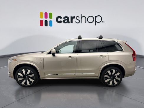 Used 2024 Volvo XC90 T8 Ultimate w/ Protection Package AWD/4WD image 2