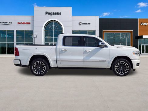 Used 2025 RAM 1500 Limited w/ Body Color Bumper Group AWD/4WD image 7