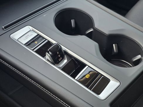 New 2026 Volkswagen Atlas SE image 14