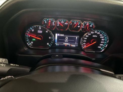 Used 2017 GMC Sierra 1500 SLE w/ SLE Value Package AWD/4WD image 14