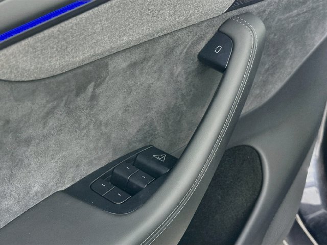 Used 2026 Tesla Model Y AWD image 17