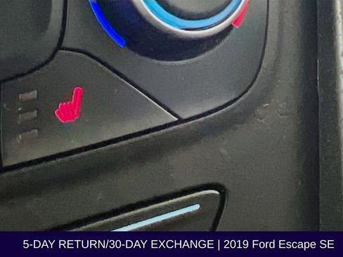 Certified 2019 Ford Escape SE image 25
