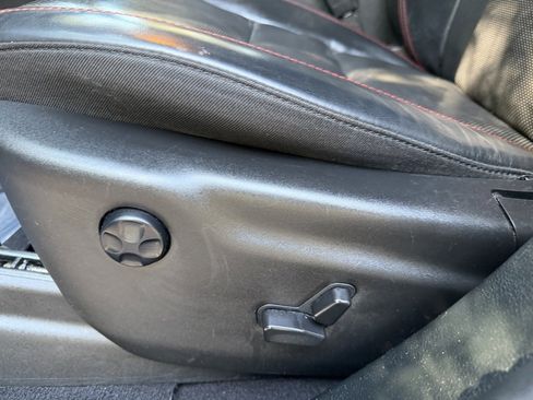 Used 2023 Dodge Durango GT image 19