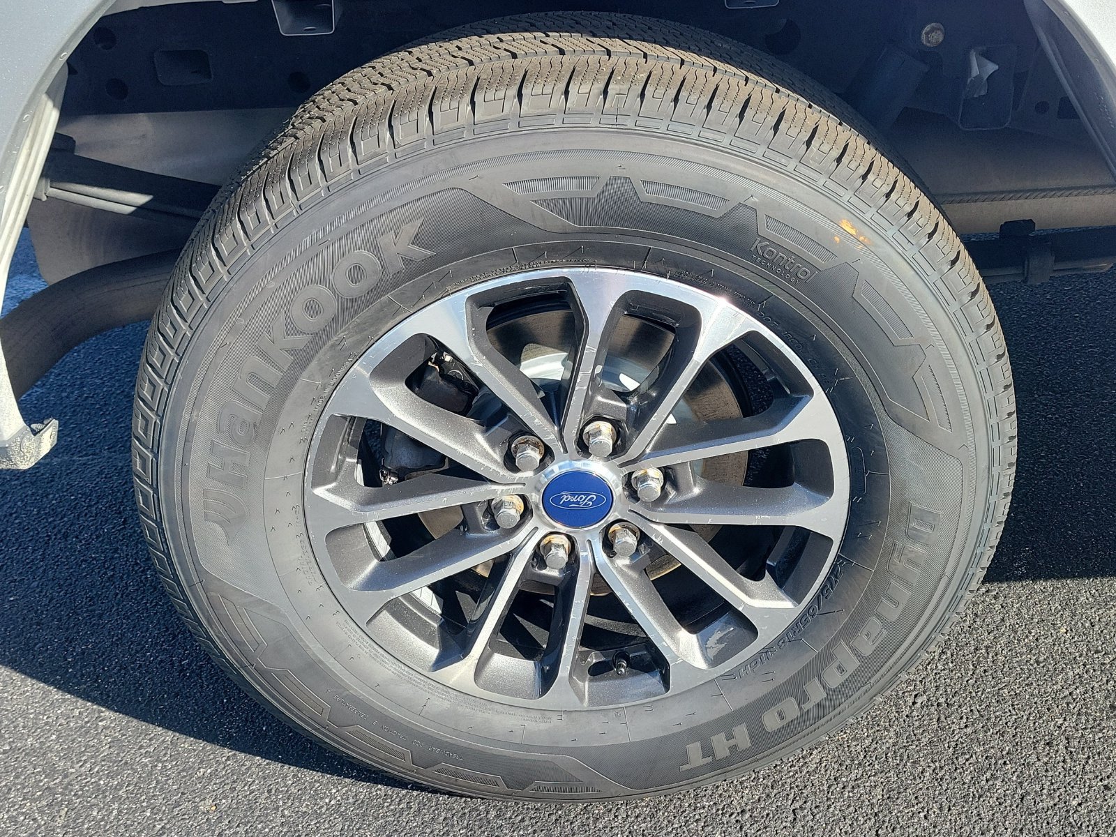 Used 2018 Ford F150 XLT w/ Equipment Group 302A Luxury RWD image 5
