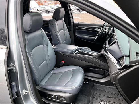 Used 2023 Buick Enclave Essence w/ Experience Buick Package image 11