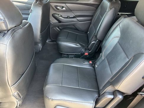 Used 2019 Chevrolet Traverse Premier w/ Redline Edition FWD image 18