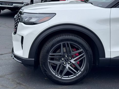 Used 2026 Ford Explorer ST AWD/4WD image 42