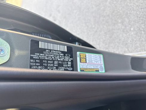 New 2026 Hyundai Elantra Limited FWD image 22