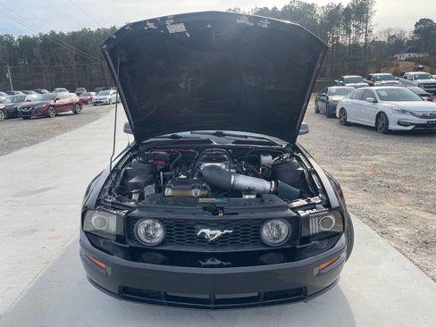 Used 2006 Ford Mustang GT Premium image 14