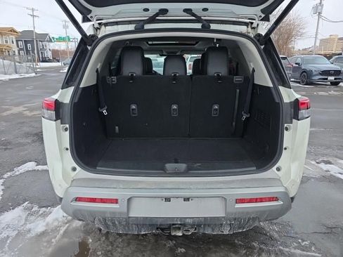 Certified 2023 Nissan Pathfinder SL w/ SL Premium Package image 5