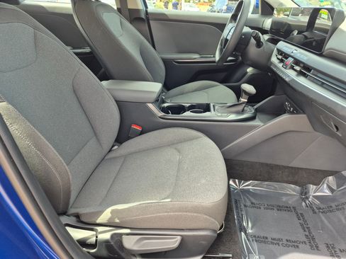 Used 2025 Kia K4 FWD image 22