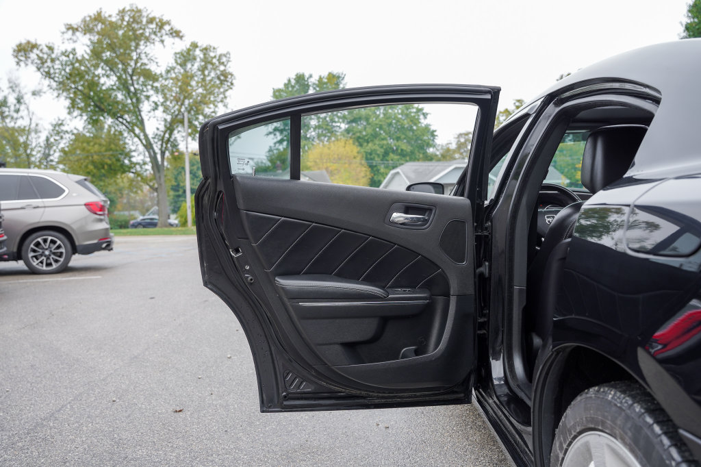 Used 2011 Dodge Charger R/T RWD image 36