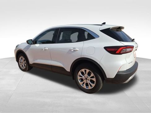 Used 2024 Ford Escape Active AWD/4WD image 3