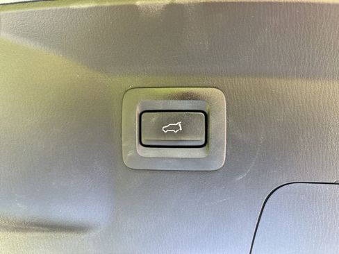 Used 2022 MAZDA CX-9 Touring image 46