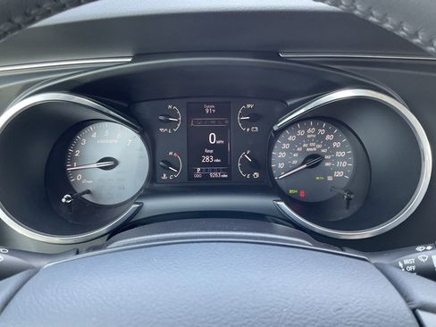 Used 2019 Toyota Sequoia Limited w/ Safety & Convenience Package image 15