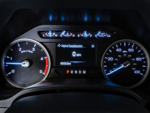 Used 2022 Ford F350 XLT w/ XLT Premium Package image 18