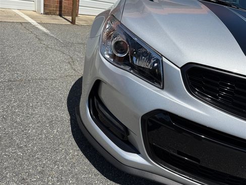 Used 2017 Chevrolet SS RWD image 11