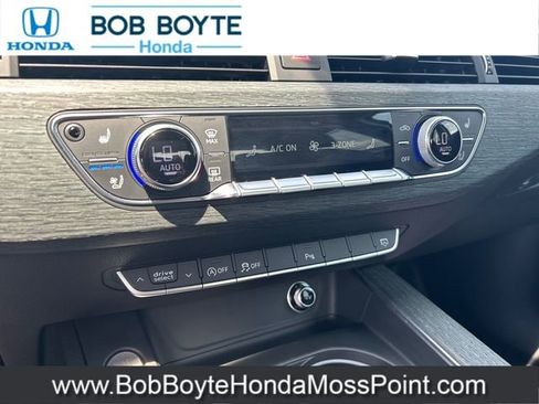 Used 2017 Audi A4 2.0T Prestige image 12