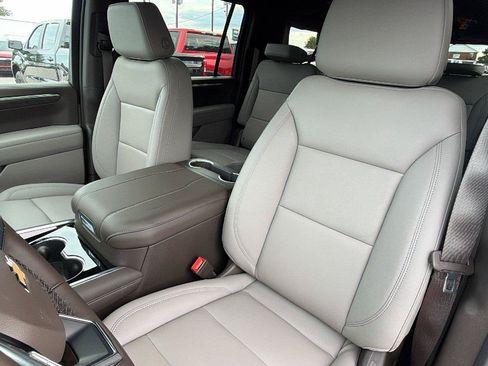 New 2026 Chevrolet Suburban LT w/ Comfort Package RWD image 4