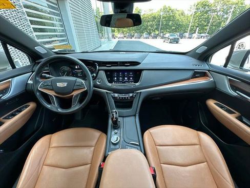 Used 2023 Cadillac XT5 Premium Luxury AWD/4WD image 13