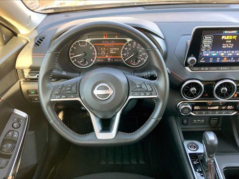 Certified 2024 Nissan Sentra SR FWD image 5