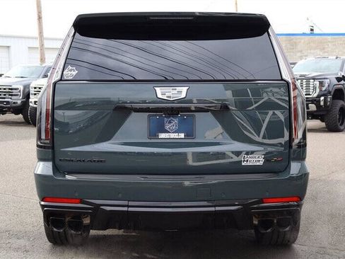 Used 2026 Cadillac Escalade V w/ LPO, ONYX Package AWD/4WD image 4