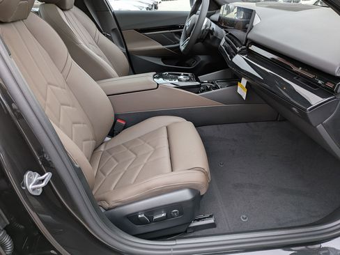 New 2026 BMW 530i w/ M Sport Package image 38