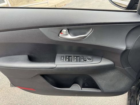 Used 2021 Kia Forte LXS image 13