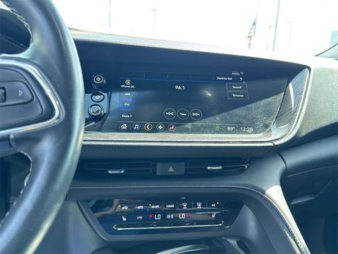 Used 2023 Buick Envision Essence image 22