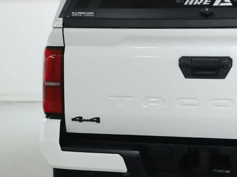 Used 2024 Toyota Tacoma TRD Off-Road image 42