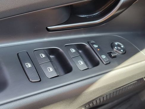 New 2026 Hyundai Elantra SEL Sport FWD image 19