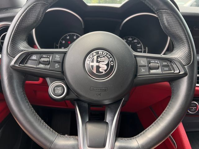 Used 2021 Alfa Romeo Stelvio Sprint w/ Nero Edizione RWD image 20