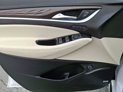 Certified 2024 Buick Enclave Avenir w/ Avenir Technology Package image 14