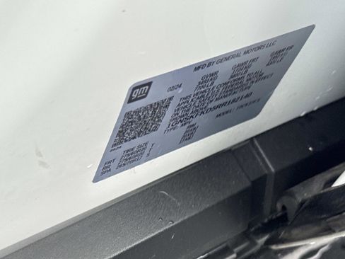 Certified 2024 Chevrolet Suburban Premier image 28